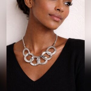 Elegant Silver Chain Link Necklace